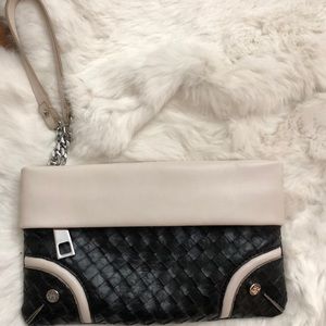 Simply Vera Wang wristlet